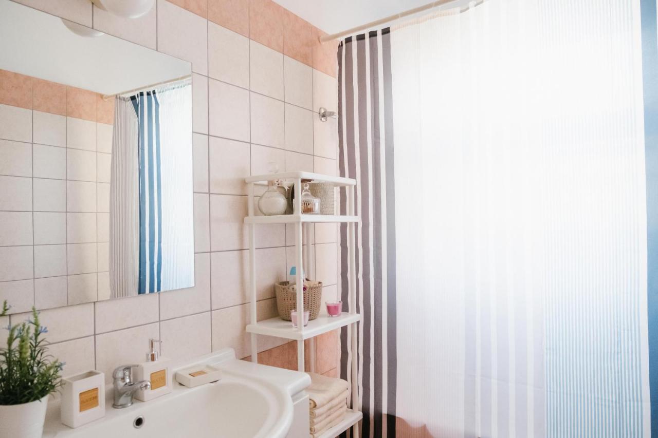 Aphrodite Gardens No.9 Luxury Apt 파포스 외부 사진